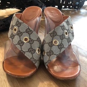 Authentic Gucci slide sz. 8 1/2